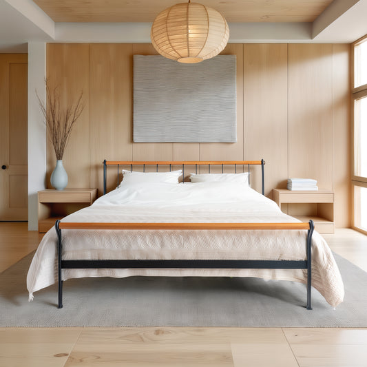 Vorderansicht des Tivoli-Bettes im Schlafzimmer