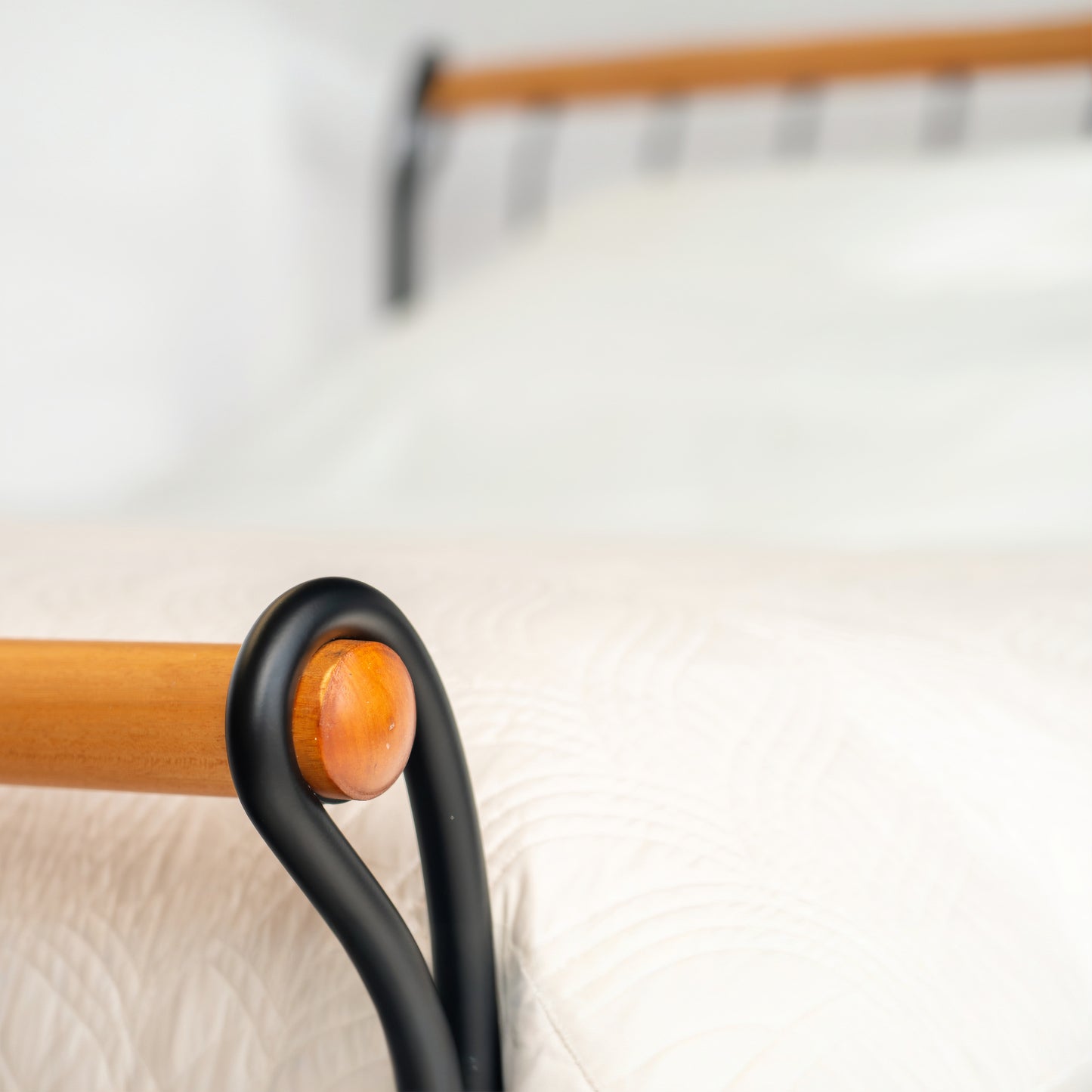 Detail shot Tivoli footboard