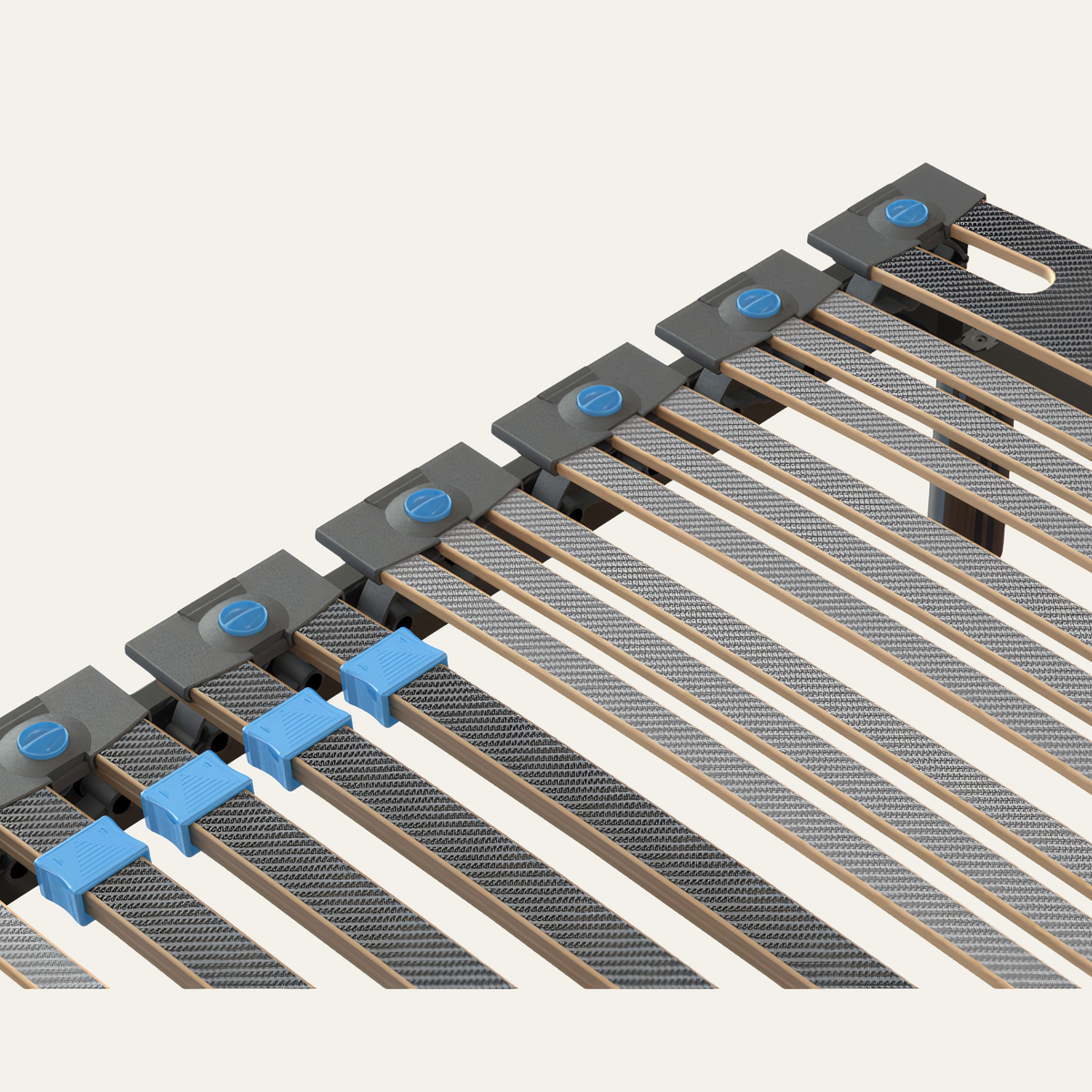 Detail der Latten in Kunststoffhaltern und der blauen Schieberegler des Lattenrosts Ferrobiflex 900