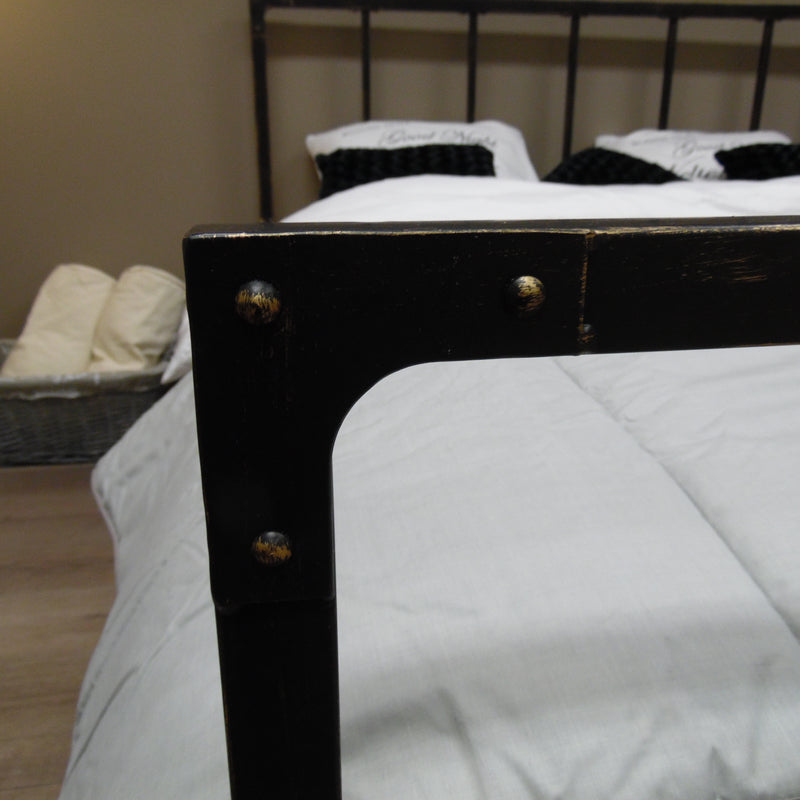 Modèle de démonstration Charleroi 160x200cm