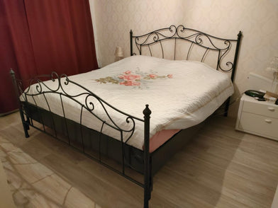 Since I was a little girl, I had the dream of a romantic bed.