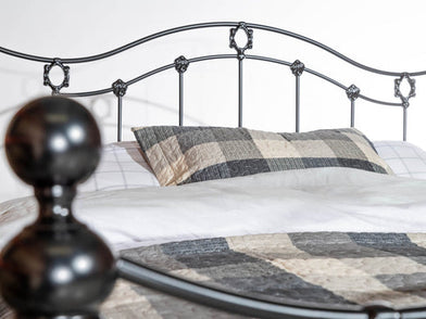 The Benefits of a Metal Bed: A Timeless Choice for Every Bedroom