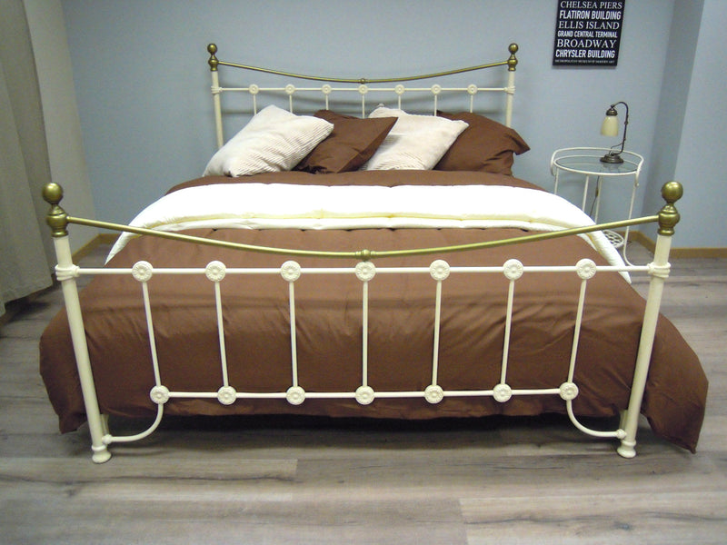 I was allowed to choose a metal bed for the guest bedroom.