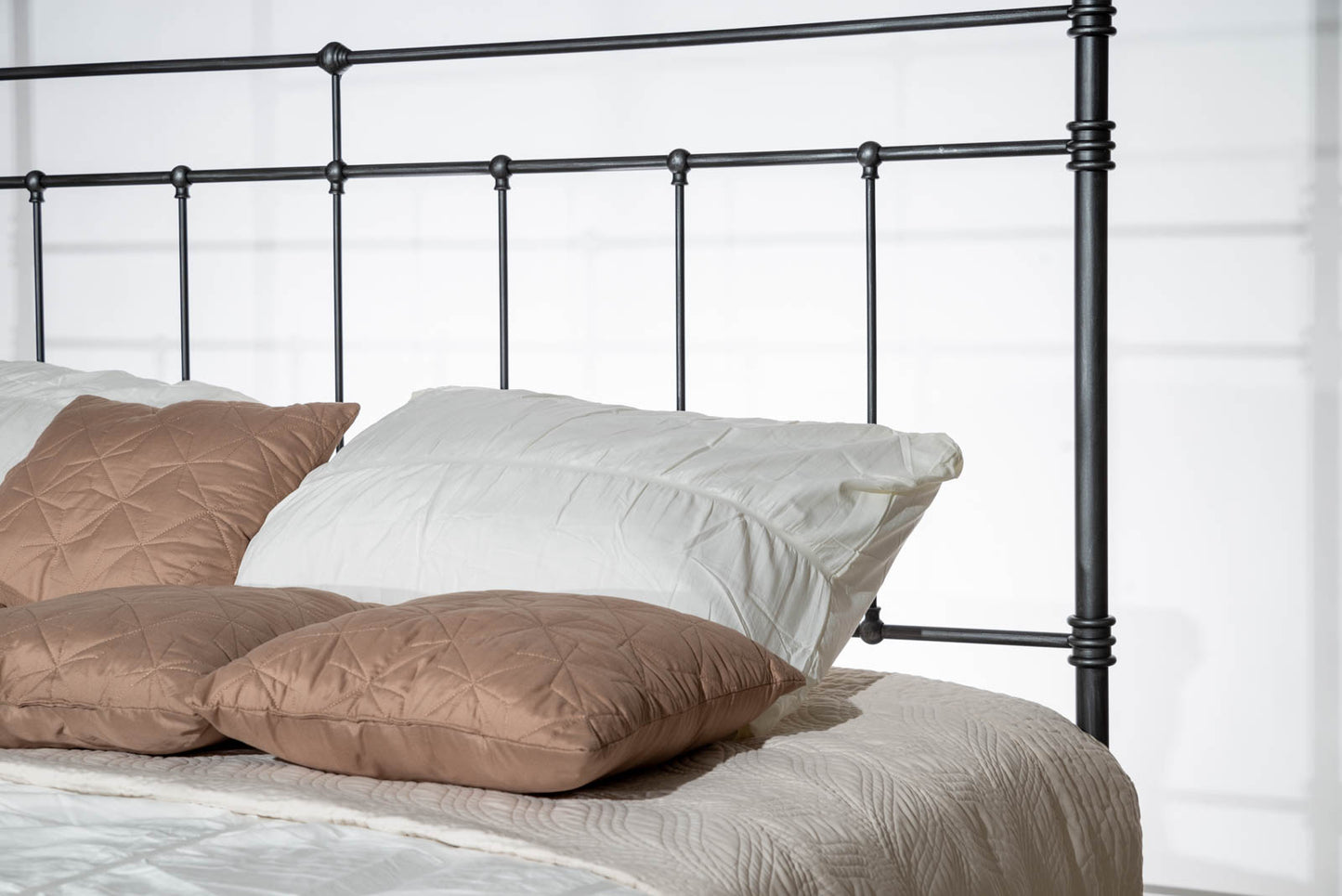Antwerp canopy bed 180x200cm